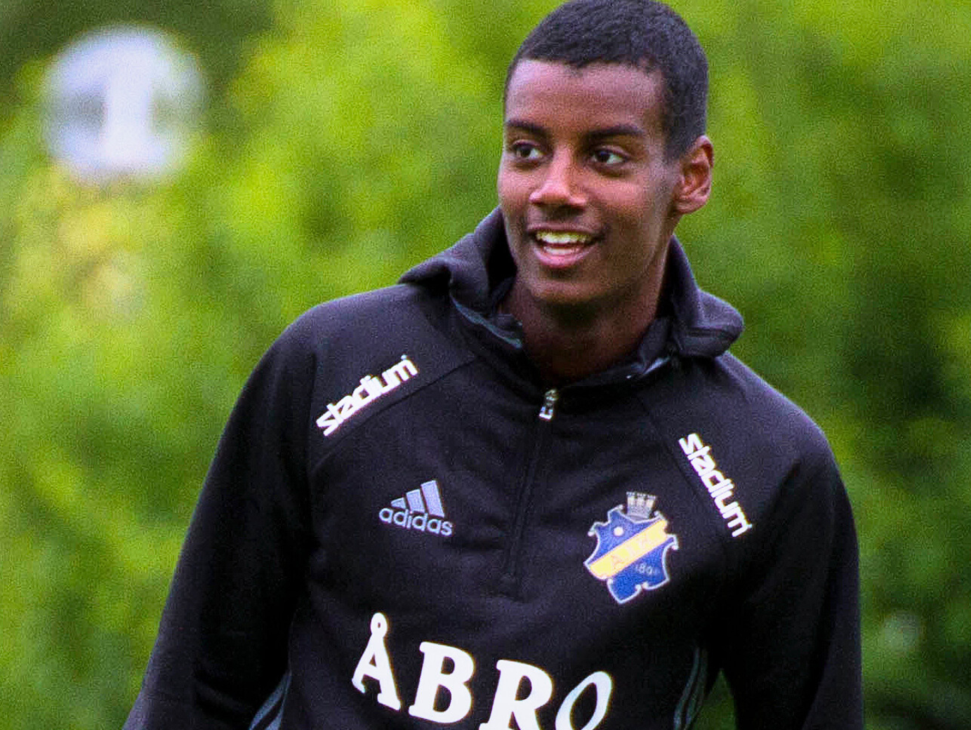 Alexander Isak transfer news